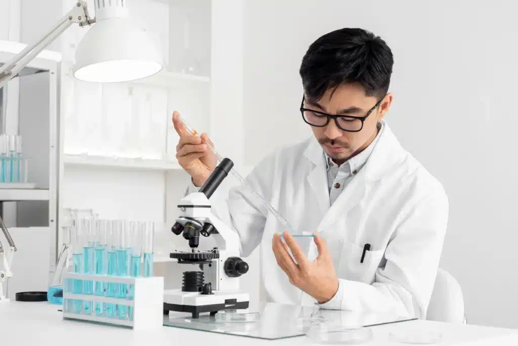 นักวิจัยและพัฒนาผลิตภัณฑ์ (R&D)